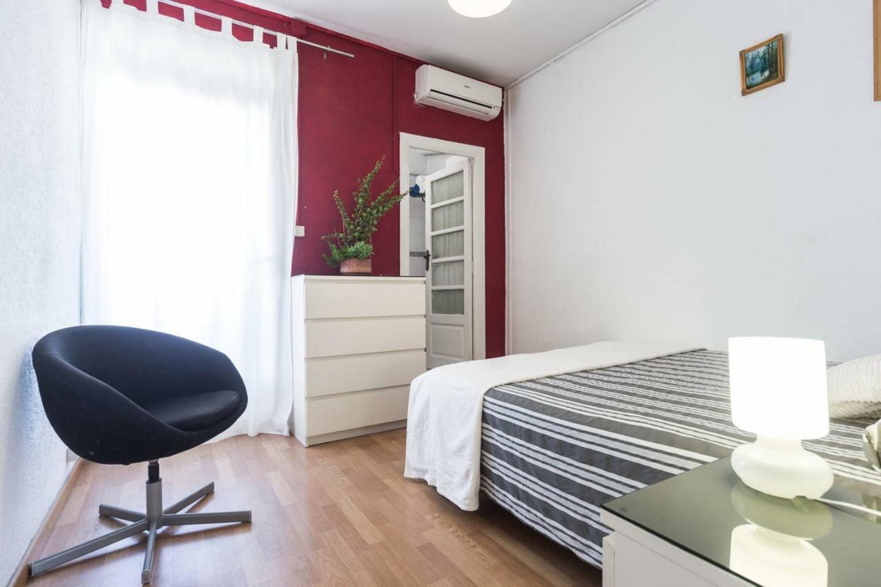 Arrendamiento De Temporada En Ruzafa Apartment Valencia Bagian luar foto