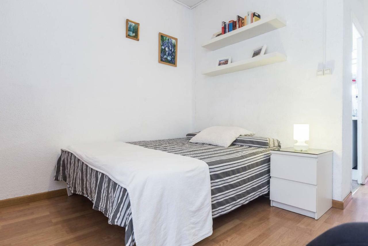 Arrendamiento De Temporada En Ruzafa Apartment Valencia Bagian luar foto